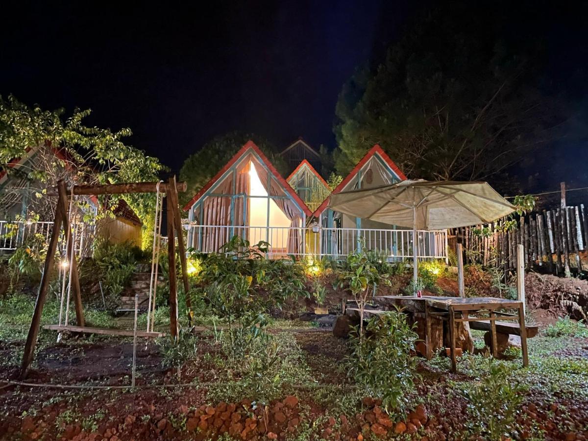 Paradiso Homestay Mangden Kon Von Kla Екстер'єр фото
