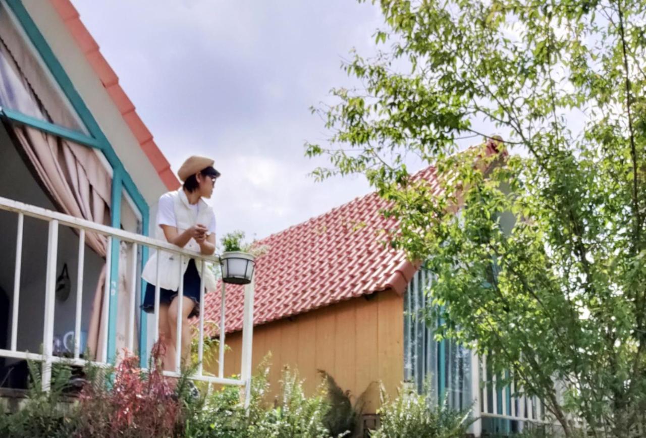 Paradiso Homestay Mangden Kon Von Kla Екстер'єр фото